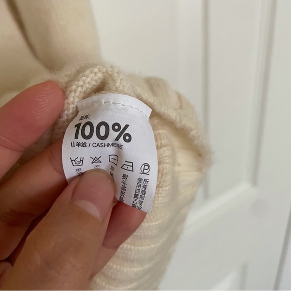 COPY - 100% cashmere turtleneck sweater (beige, size XS/S) - Picture 9 of 9